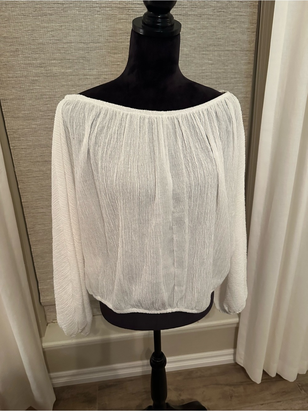 H&M White Crinkled Off-Shoulder Top